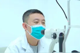 #过敏性角结膜炎 ，滴错眼药水又加重了#眼科主任李强