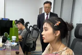 这就是酒蒙子的日常吗？#办公室趣事 #公司日常 #意想不到的结局视频封面
