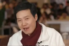 雷军吃自家食堂的汤圆，快把这辈子的情商都搭上了#雷军 #吃播