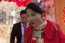 #新娘 这架势可真是霸气十足，妥妥的大佬范儿！#结婚视频封面