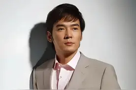 时隔多年后，再看两婚两离的焦恩俊，如今57岁过的怎么样了？
#娱乐评论大赏 #内容启发搜索 #焦恩俊谈离婚 #焦恩俊第一任老婆黄宛琳 #焦恩俊和西门大妈视频封面