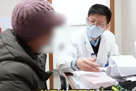 乳腺癌病人看了某营养师的话，不敢吃含碘盐和海鲜，查出甲状腺疾病.. #医学科普 #乳腺健康 #乳腺癌 #门诊日常视频封面