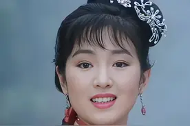 周星驰《唐伯虎点秋香》春夏秋冬4香扮演者，有人早早淡出影坛 #周星驰 #人物故事 #历史 #唐伯虎点秋香 #电影视频封面