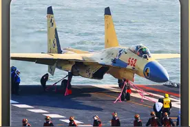 四代舰载机的终极较量，歼15T出动过程曝光，与FA18谁更强 #军事科普#军事科技#大国重器