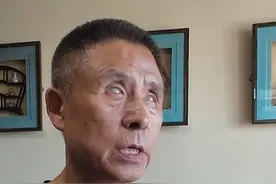 吉林盲人企业家帮县政府解困，深陷“连环套”，县住建局承诺给67套房子等，要求垫付数百万农民工工资，“现在钱要不回来 房也没有了”#媒体精选计划视频封面