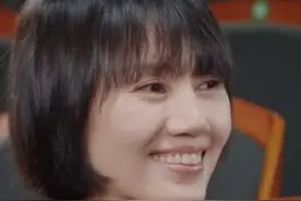 袁泉怎么看待爱情呢？又如何面对生活的一地鸡毛？任鲁豫对话袁泉，跟你一起探讨如何真实地面对爱情与生活。（央视频号：远方的家）视频封面