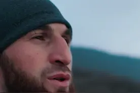 连续13战不败的安卡拉耶夫挑战已三度卫冕的佩雷拉，他要如何才能证明自己是轻重量级之王？#佩雷拉VS安卡拉耶夫 #UFC313