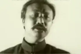 李大钊牺牲97年，这是他生前唯一一段活动影像。他一生坚信：试看将来的环球，必是赤旗的世界。#李大钊 #李大钊牺牲97周年视频封面