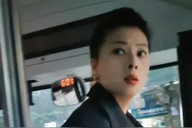 重庆“公交西施”找到了 是90后 之前开了7年铲车 网友：重庆妹子不一般！#最美公交司机 #重庆妹子 #重庆美好推荐官