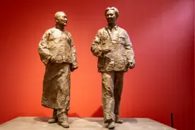 1945年7月1日，重庆国民参政会参政员黄炎培等访问延安。4日视频封面