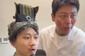 孙悟空：三眼，你的挥天披风好厉害啊~~~