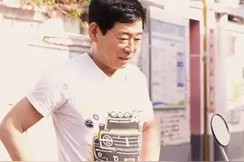 #长城汽车魏建军主演短剧 ，晒40年老幸福摩托，“争取做一个有质量的网红”#魏建军#长城汽车#短剧视频封面