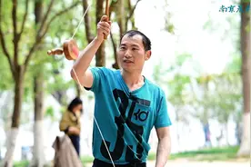 “抖空竹是我们国家一项历史悠久的体育运动视频封面