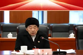 黄大发代表：整治撂荒地，让农民饭碗端得稳、腰包鼓起来 视频封面
