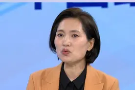 #中国经济圆桌会 ｜炒作中国新能源“产能过剩”是明显的双标行为视频封面