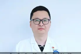 经期前后头痛频发，打针从管用到抗药，病因究竟藏在哪？ #月经性头痛 #头痛 #病因 #神经外科潘海鹏医生 #抖出健康知识宝藏视频封面