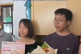 @江西高考生 请查收！2025年江西首封高考录取通知书送达，快来看看你的通知书到哪儿了#高考 #录取通知书 #清华大学