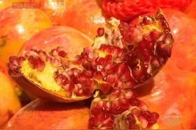 石榴籽会引发肠梗阻？吃石榴记得吐籽。#石榴  #粪石  #肠梗阻