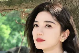 外表经得起镜头的检验，内心经得起岁月的考验，我的容貌和生命力同样鲜活