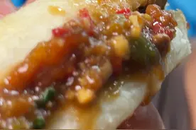 快入冬了，家里忙着储冬呢，今天就做个蒜蓉西红柿酱留着冬天吃#真材实料才能做出好味道 #西红柿 #内蒙美食 #三农