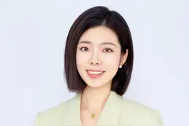 青岛被打男子：不还手不是怕#青岛被打男子：不还手不是怕 #青岛打人女子被拘 #社会热点视频封面