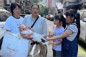 马上放假了，爸爸叫外婆走，这下该怎么办？#家庭搞笑#搞笑日常#欧阳一家