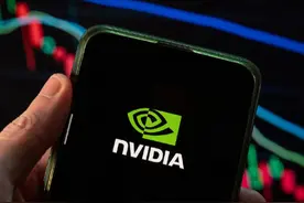 假如10年前拿着100万拆迁款，全仓买入英伟达， 如今变多少钱？走势太炸裂了！#英伟达 #财经 #投资视频封面
