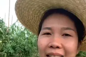 广东茂名一女子初中学历，努力自学英语四年，用英语自信带货，网友：从她身上看到了天道酬勤的力量。#励志  #茂名  #英语 #田间地头就是我的舞台 #我的乡村生活  （来源：陈丽容）视频封面