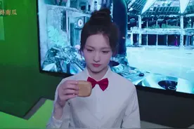 【完蛋我被美女包围：前传】第二章：猝不及防的新生活