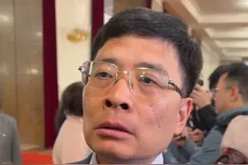 3月8日，北京，海尔新媒体账号集体“守护老板”。周云杰：很欣慰，希望全体员工都能拥抱这个新的时代。视频封面