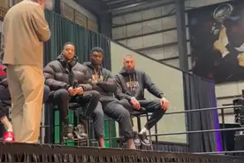 🎤CJ在球迷见面会上秀南方口音，给大家伙儿都逗乐了🤣🤣，莺歌直接一个捂脸不忍直视，这是脱口秀演员CJ嘛？#麦科勒姆 #鹈鹕 #2024nba全明星 #nba你我皆主角视频封面