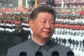 “同志们辛苦了！”“为人民服务！”一次次响亮的回答，是对统帅的忠诚誓言！