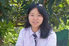 小十一买回只甲鱼熬汤，却听说孕妇不能吃，小八没口福啦视频封面