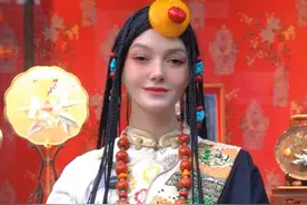 挑战中国之美——藏服！大家知道藏族的有什么文化吗？#藏族服饰 #藏族 #俄罗斯美女 #民族特色民族文化 #c妹在成都视频封面