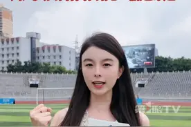 #渝超揭幕战开票时间定了 ，9月9日上午10点，渝超首场比赛门票开售，5.6元每张。现场观赛还可以获得球迷专属纪念T恤1件！9月13日，一起用助威声点燃渝超联赛启幕之夜。#渝超现场有多燃 #媒体精选计划