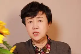 儿童看手机的危害原来有这几种！#父母必看系列 #爱眼护眼 #预防近视 #斜视 #医学科普视频封面