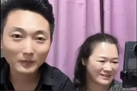 “咱们家风扇坏了”当事人直播辟谣男方有老婆！女方坦言：长相确实有90%相似，但不是他！并透露俩人结婚没有彩礼，“他不嫌弃我就是最贵的彩礼”。@小秋 #大河报旅游  #dou小助手   #大鹏和小玉   #咱们家风扇坏了  #打工人