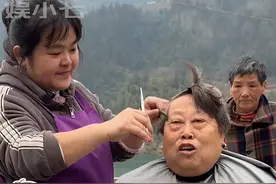 理发师不语，只是一味的满足爷奶的潮流！#一个步骤变成王嘉尔  #跟着爷奶学潮流  #挑战给爷奶剪王嘉尔同款发型视频封面