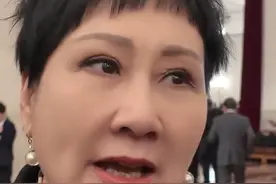 #全国政协委员、演员张凯丽谈35岁就业门槛 ：35岁正是干事儿的年纪，不应该成为一个被“歧视”的年龄视频封面