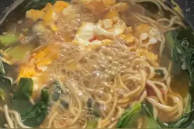 青菜鸡蛋面！减肥如此愉快！超人JAX生活记录146 青菜鸡蛋面视频封面