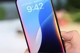 iOS18系统Siri全新形态！这交互感很苹果！ #科技启示录  #内容启发搜索 #iOS18  #WWDC2024 #Siri