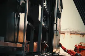 惊心动魄！重庆武警组织化工厂爆炸应急救援演练 （武警重庆总队 周华俊、曹洋；编辑:刘概鑫）视频封面