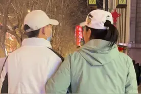 无论岁月如何流转，那份爱始终如初，温暖而坚定~#申聪妈妈 #申聪 #母子日常 #记录真实生活视频封面