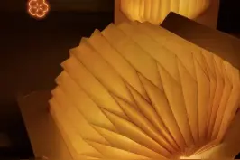一张纸复制故宫文创同款网红书灯，就是如此简单#折纸 #手工diy #折纸教程 #创意手工 