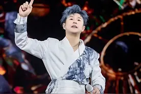 或许小沈阳最该感谢的不是赵本山，而是当年力挺他的刀郎 #小沈阳 #小沈阳南京演唱会 #小沈阳刀郎 #我的楼兰云朵 #小沈阳云朵视频封面