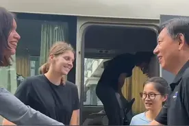 #天津女排新外援来了  ！#俄罗斯副攻手费蒂索娃和多米尼加接应塔皮亚正式加盟  ！#天津女排  #天津 #天津dou知道视频封面