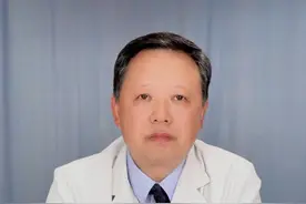 百万网红职场癌，放弃化疗，别的方式是否有效？ #直肠癌 #直肠癌晚期 #放疗 #医学科普 #热点视频封面