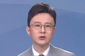 6月19日（报道）湖南长沙“只招35岁以上员工”餐饮店扩招，负责人：五险一金，有双休，非高峰期员工可以带孩子上班（九派新闻）#大象主播说 @大象新闻主持人胡尔柯察金视频封面