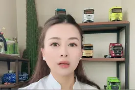 卡车圈又报大瓜了！ 卡车圈又报大瓜了！罗响挂车厂把焦作华鑫卡友圈给告了！索赔焦作华鑫卡友圈名誉损失费20万 引起了卡友们的关注！ @焦作华鑫（卡友圈）收女徒 @焦作华鑫国七 @焦作华鑫国八 @焦作华鑫保安 @焦作华鑫队长(武陟县方鑫物流有限公司)