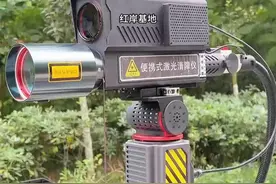 电力局用激光炮修剪树枝，防止发生触碰电线引发短路。网友：为了让我看懂特意加上了86版西游记特效视频封面